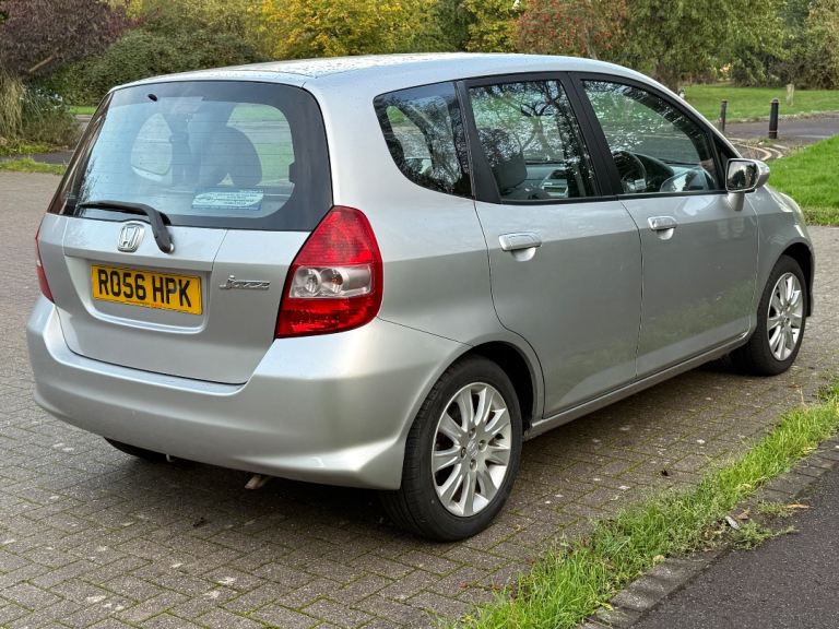 Honda, JAZZ, Hatchback, 2006, Semi-Auto, 1339 (cc), 5 doors