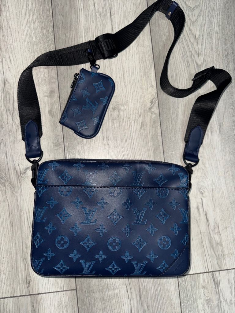 Louis Vuitton duo messenger brand new