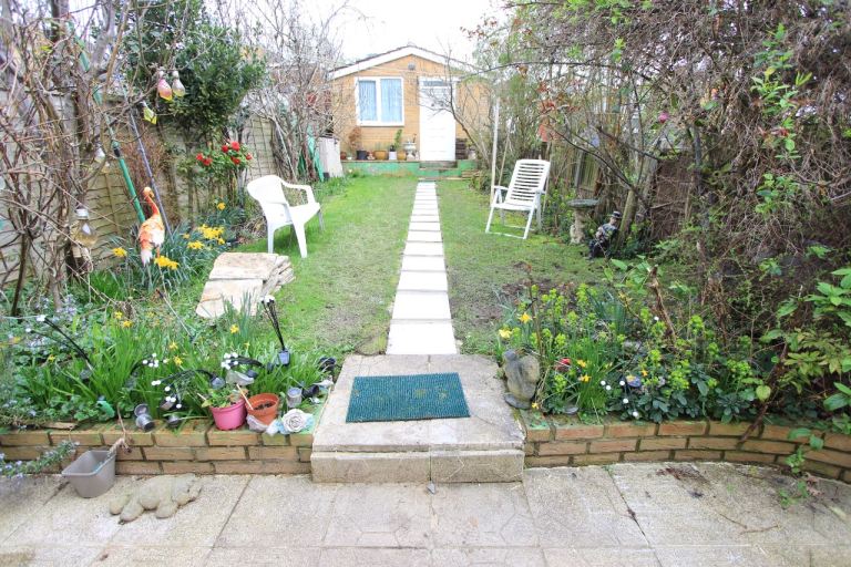 Rooms to Rent N14 AVAILABLE NOW SOUTHGATE N11, COCKFOSTERS EN4