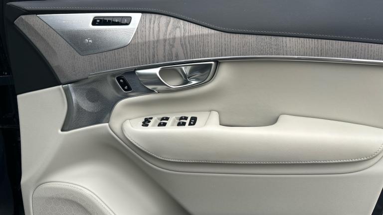 2023 Volvo XC90 2.0 T8 [455] RC PHEV Ultimate Dark 5dr AWD Gtron Estate Estate Hybrid Automatic