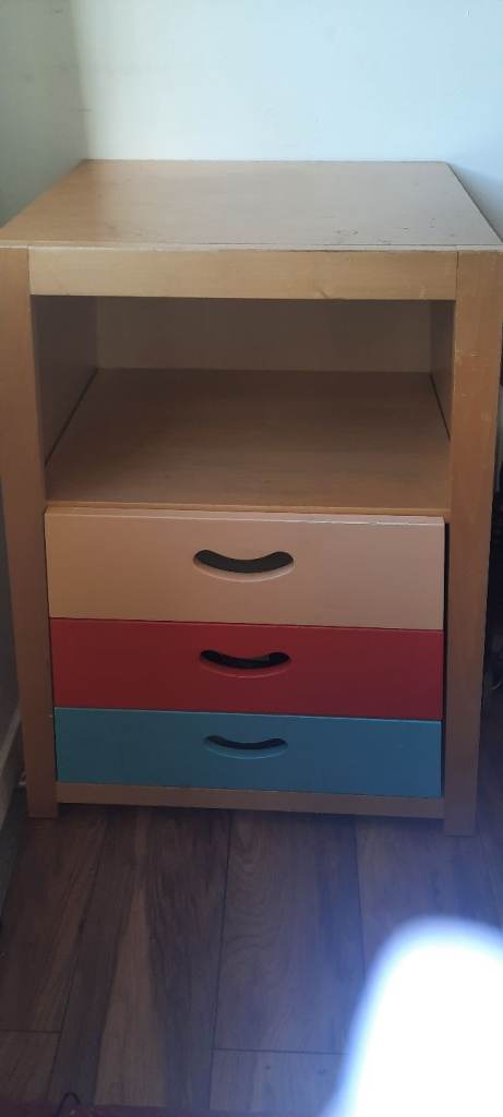 3 drawer unit