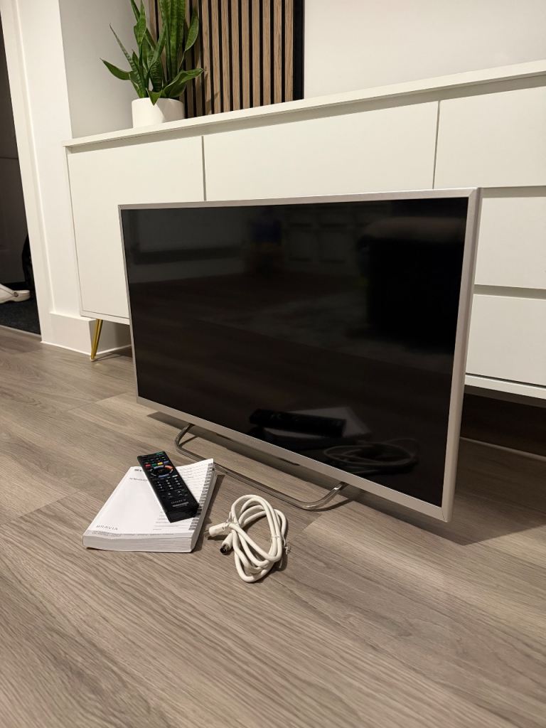 33inch Sony Bravia TV 