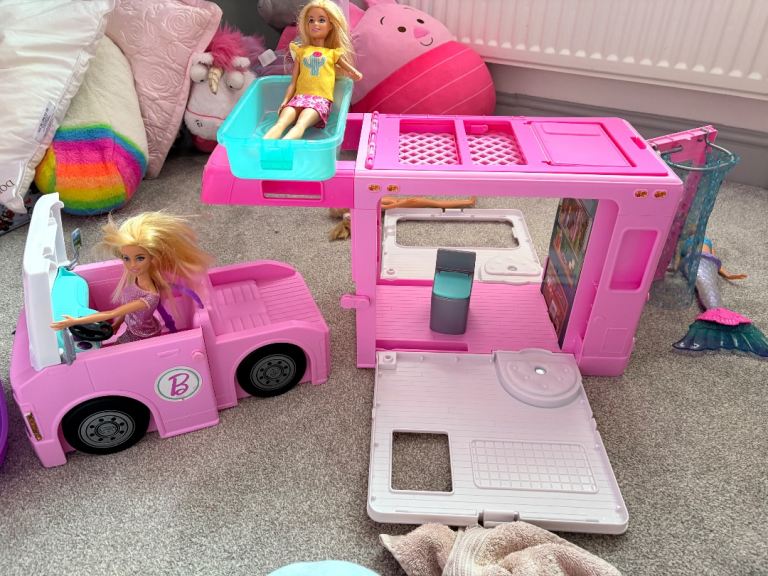 Barbie camper and safari van 
