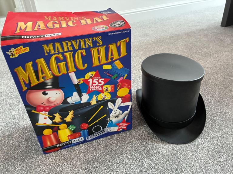 Marvin's Magic Hat Set – 155 Tricks, Good Condition