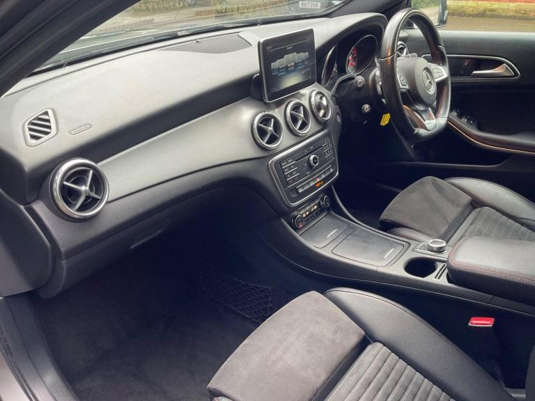 2015 Mercedes-Benz GLA 2.1 GLA220d AMG Line 7G-DCT 4MATIC Euro 6 (s/s) 5dr ESTATE Diesel Automatic