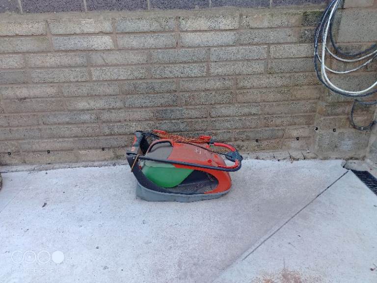 Flymo Glider 330 Lawnmower