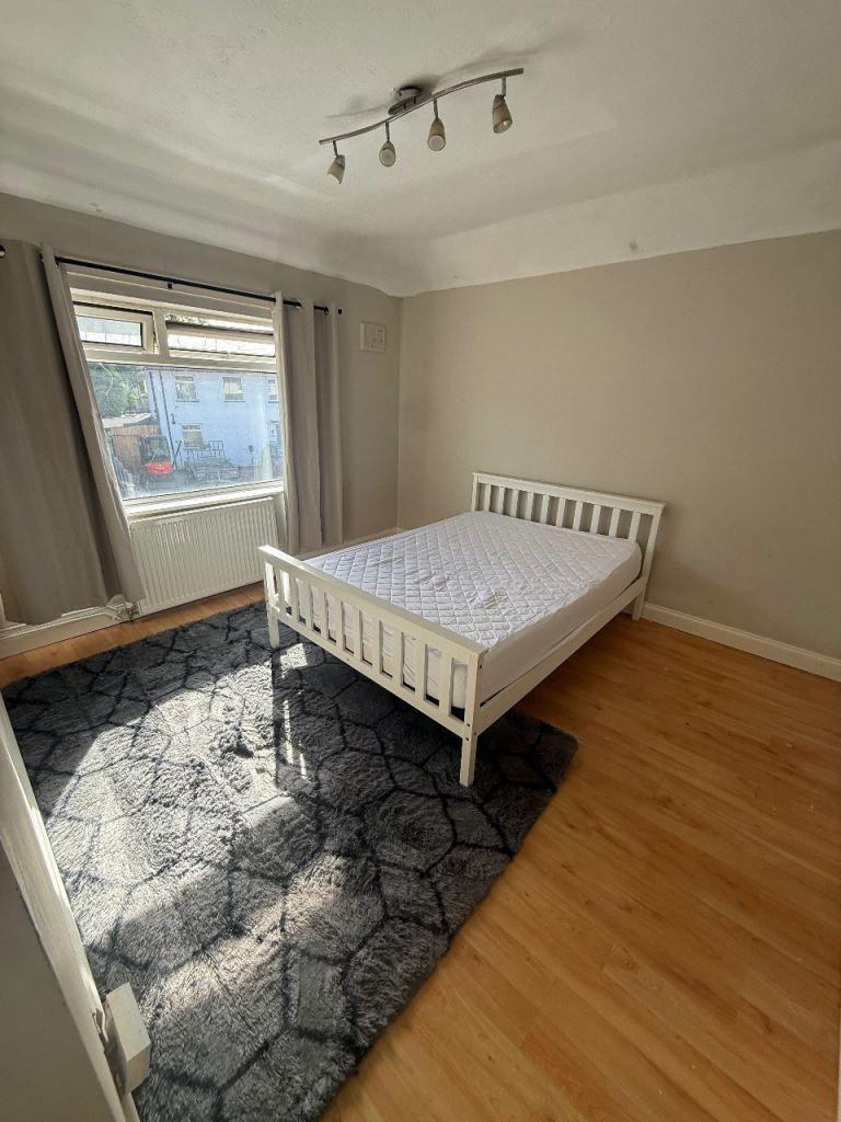 Double room to rent 