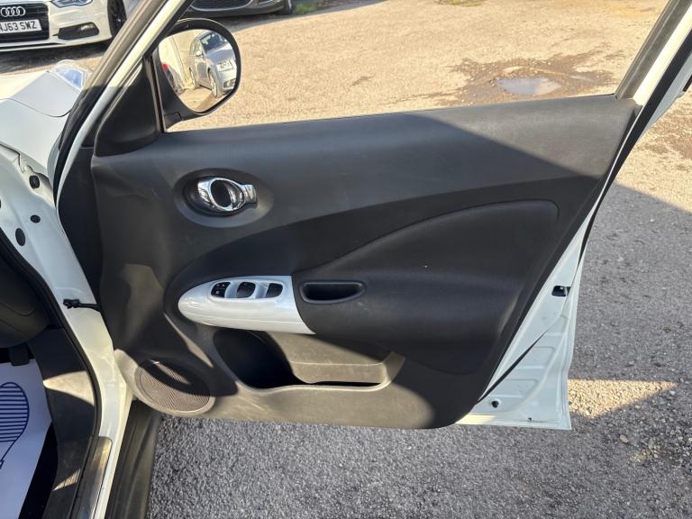 2012 Nissan Juke 1.5 dCi Shiro 5dr  HATCHBACK Diesel Manual