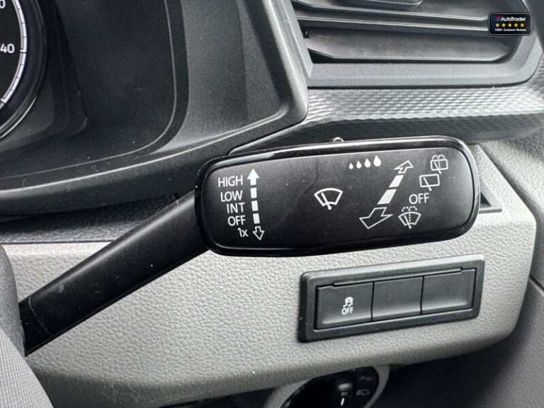2023 Volkswagen Transporter Crew Cab LWB L2H1 T32 Tdi Kombi Highline Air Con Cam EURO 6 NO VAT Cr...