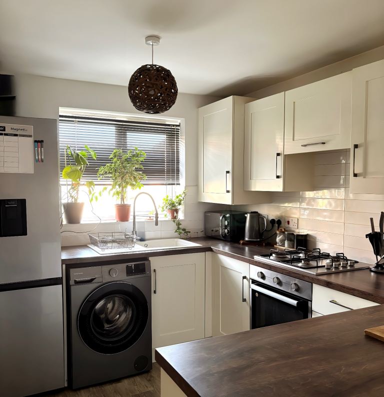 2 bed house to rent
