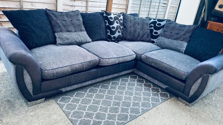 DFS LARGE CORNER SOFA - DELIVERY AVAILABLE 