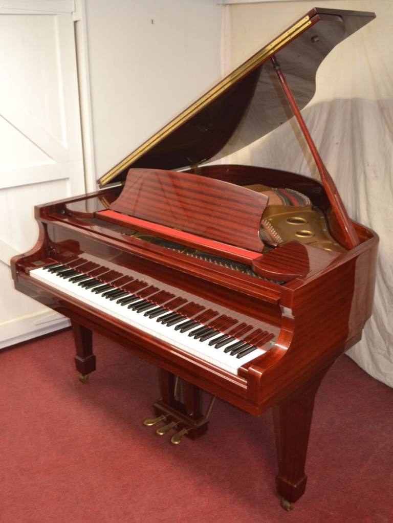Reid Sohn baby grand piano SG155