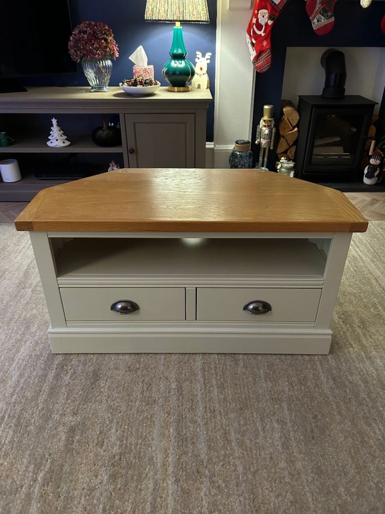 Corner TV unit