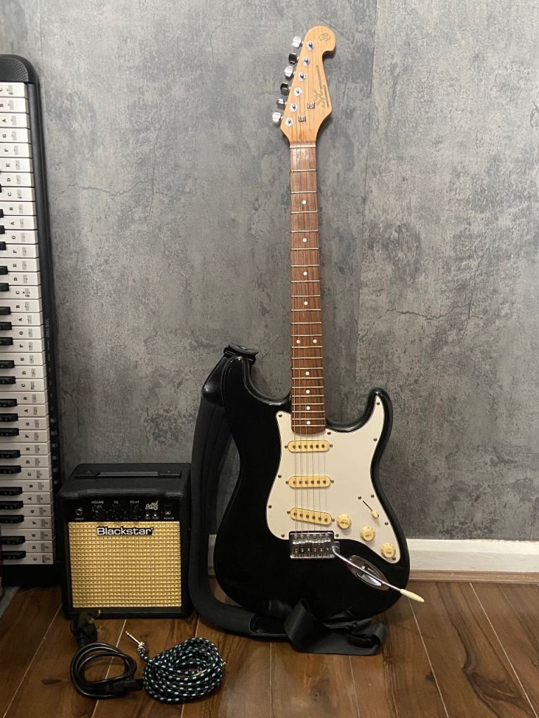 Electric guitar bundle 