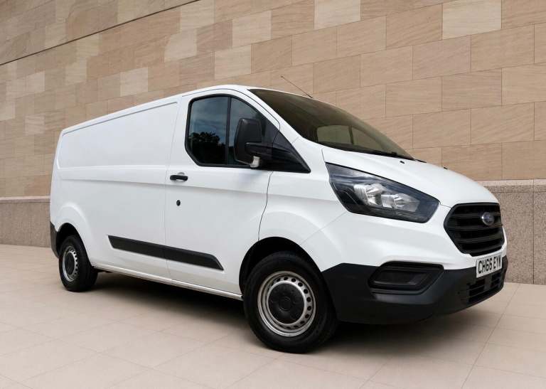 Ford Transit Custom 2.0 300 EcoBlue L2 H1 Euro 6 5dr Diesel Manual