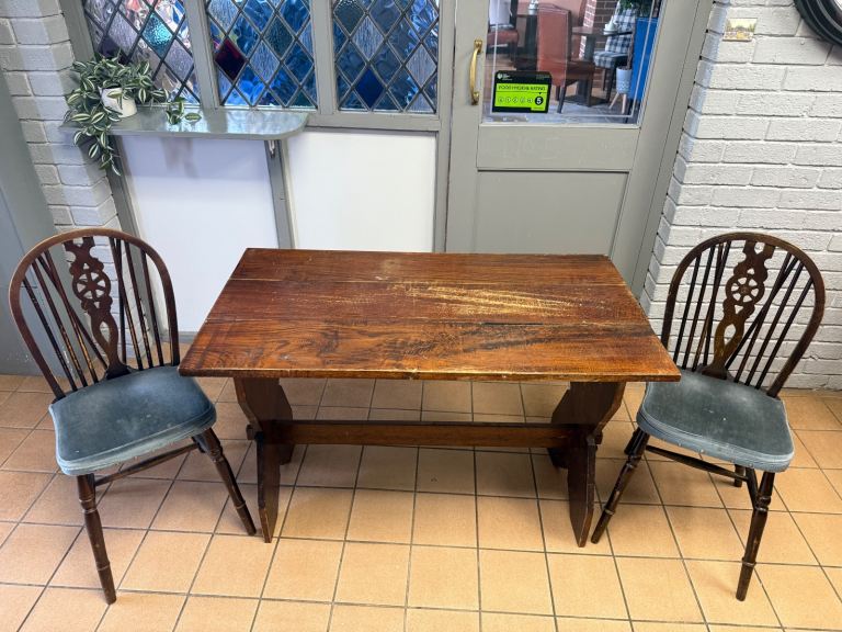 Vintage Wheel backed chairs & tables (job lot)