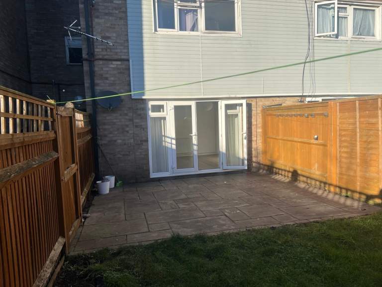 3 bed maisonette for