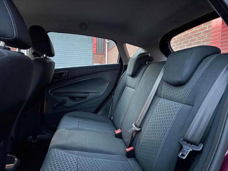 2010 Ford Fiesta 1.4 Zetec 5dr HATCHBACK PETROL Manual