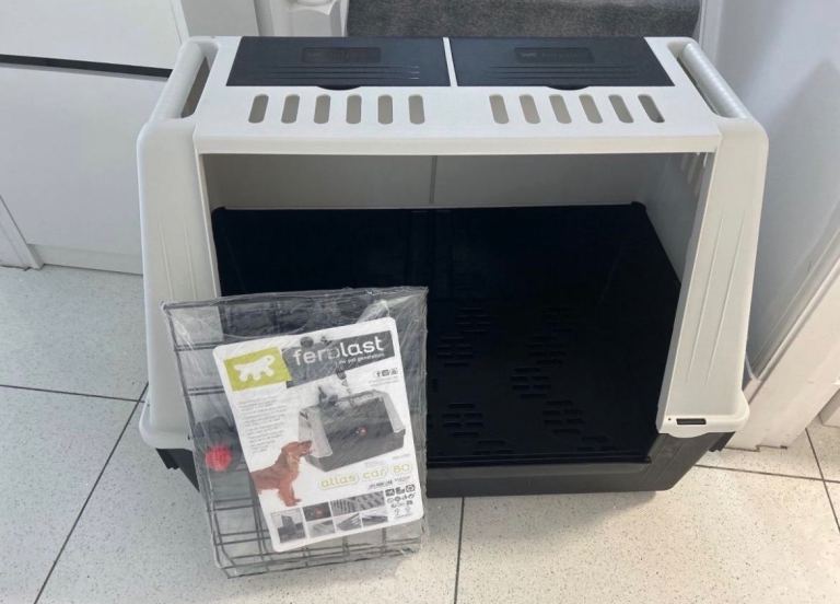 New Pet crate * dog trainer recommended 