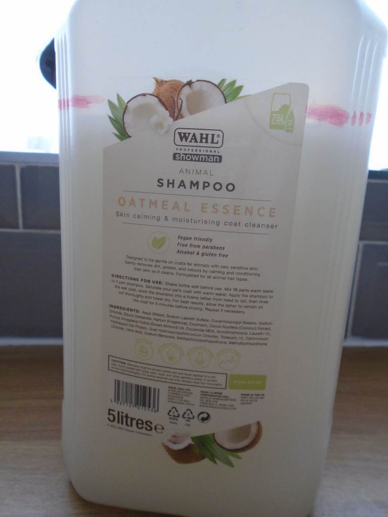 4L approx Wahl Oatmeal Essense Shampoo. FOR SENSITIVE SKIN