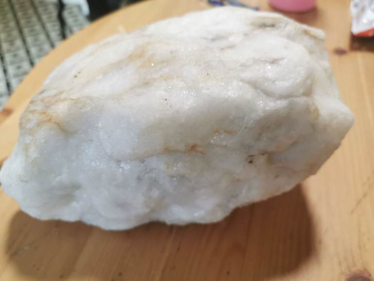 Milk quartz good size stone 