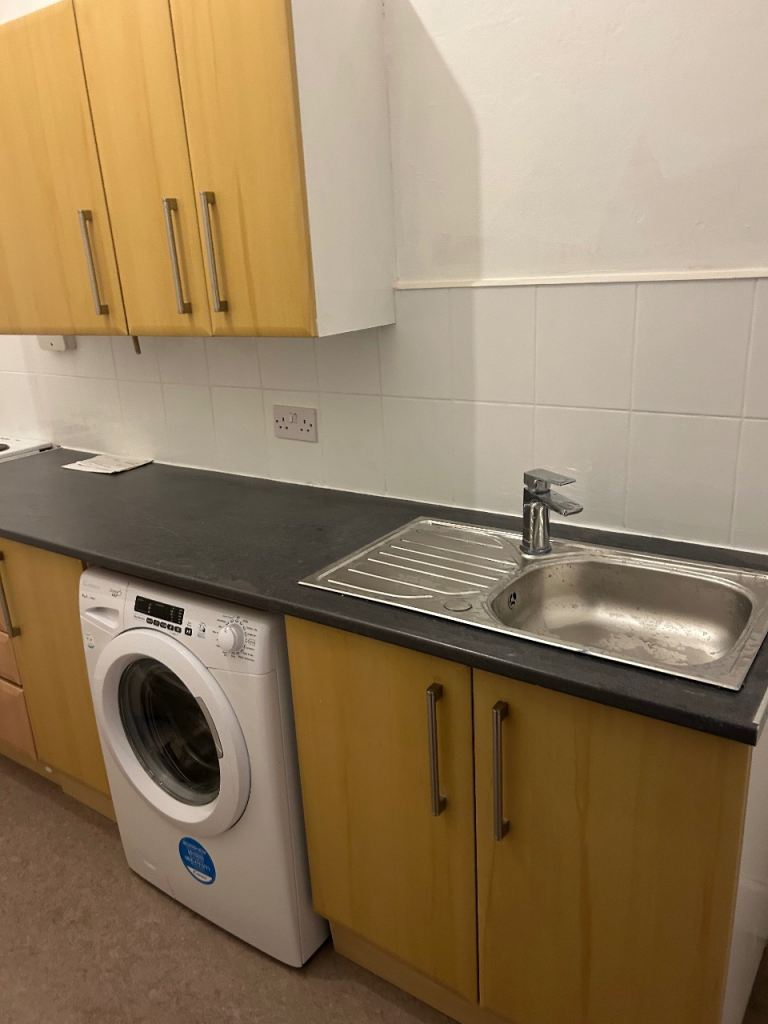 Partick flat to rent