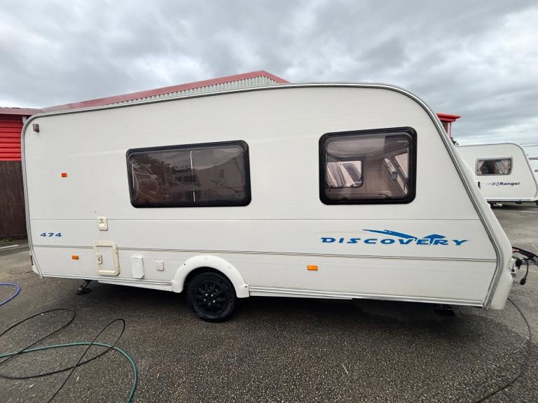 BAILEY DISCOVERY 4 berth , awning 