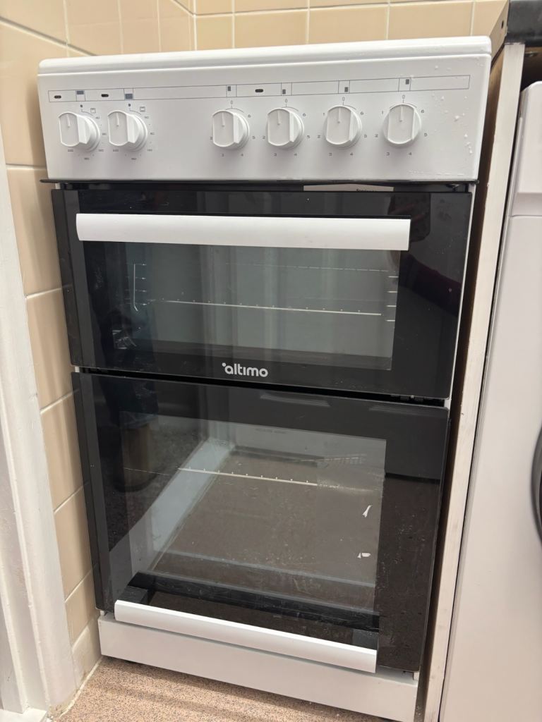 Front sea line 1 bedroom just renovated flat