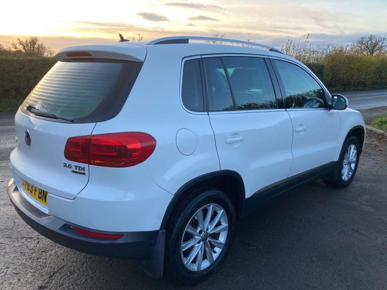 2013 Volkswagen Tiguan 2.0 TDI BlueMotion Tech SE 4WD Euro 5 (s/s) 5dr ESTATE Diesel Manual