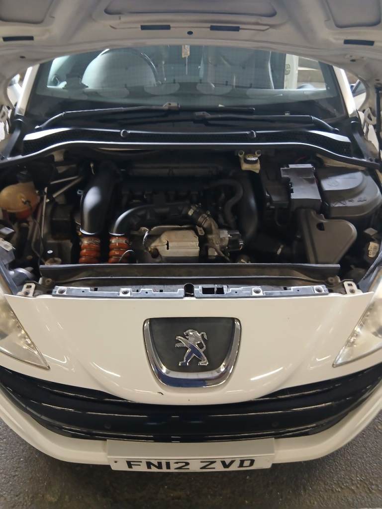 Peugeot, RCZ, Coupe, 2012, Manual, 1598 (cc), 2 doors