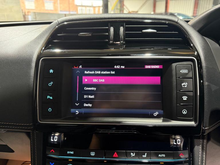 2017 Jaguar F-Pace 2.0 D180 R-Sport SUV 5dr Diesel Auto AWD Euro 6 (s/s) (180