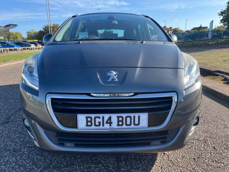 PEUGEOT 5008 2.0 HDi Allure 2014