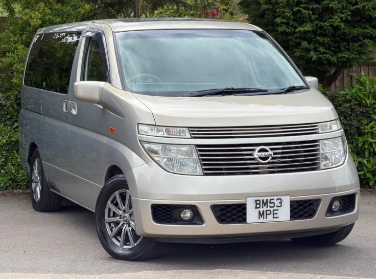 NISSAN ELGRAND E51 3.5L V6 - CAMPER CONVERSION