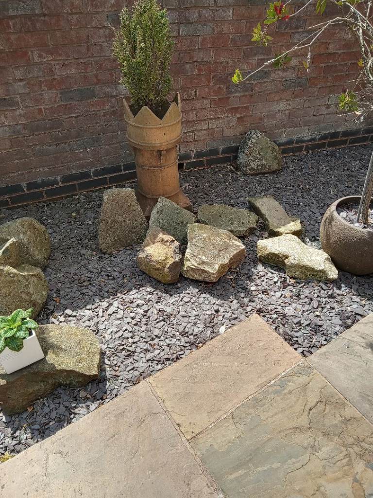 GARDEN ROCKS AROUND 40 AVAILABLE £5 EACH SMALL £10 EACH LARGE