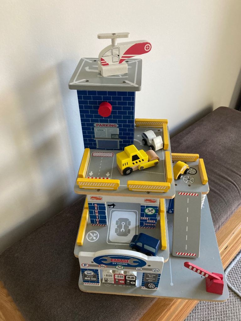 Little Town wooden garage with wind up lift