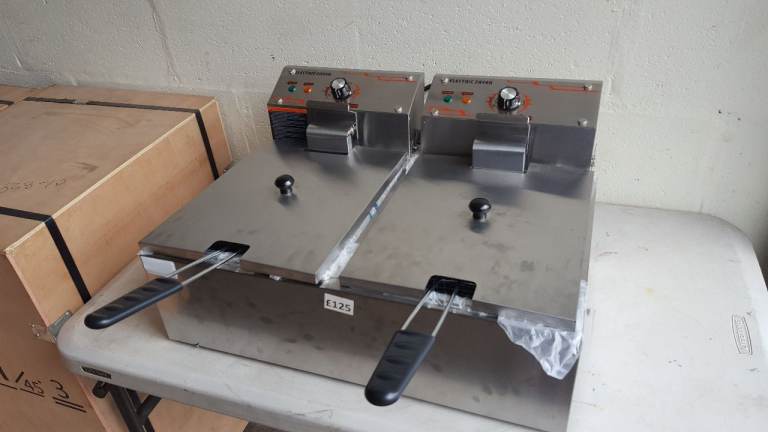 New Commercial Electric Double Deep Fat Fryer – Stainless Steel