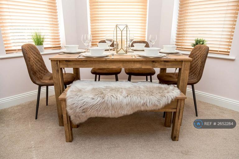 2 bedroom flat in Saint Michael's Road, Bournemouth, BH2 (2 bed) (#2652284)