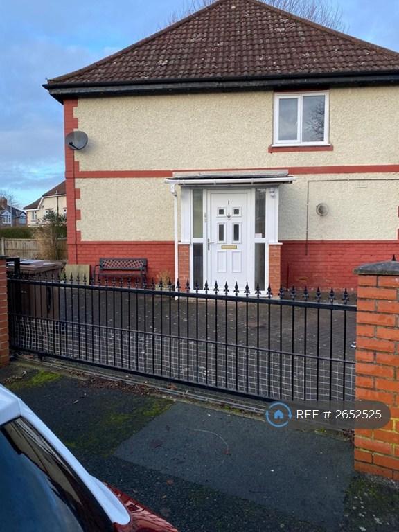 3 bedroom house in The Crescent, Irlam, Manchester, M44 (3 bed) (#2652525)