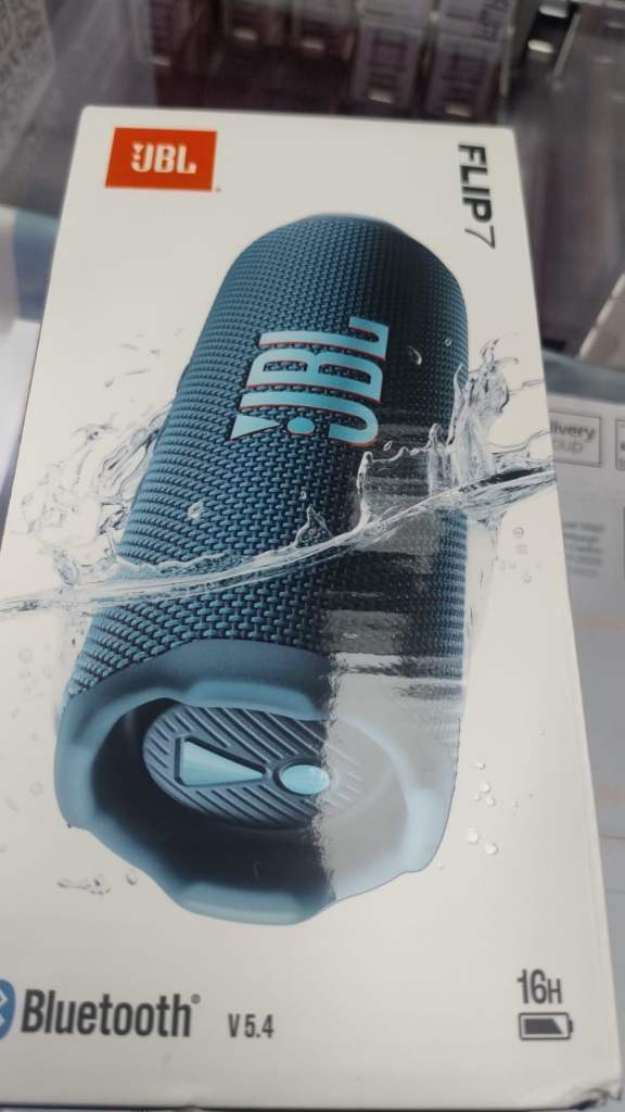 JBL Flip 7 Bluetooth Speaker - Blue,  New