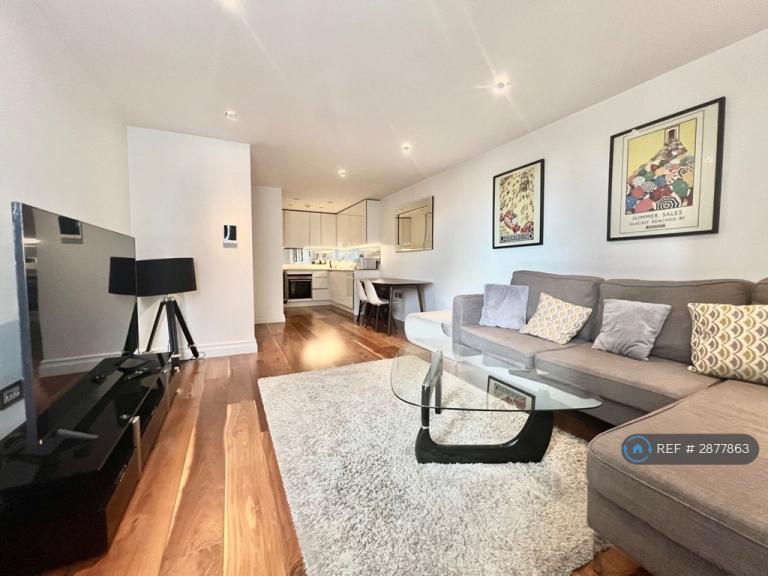 1 bedroom flat in Bridge Place, London, SW1V (1 bed) (#2877863)
