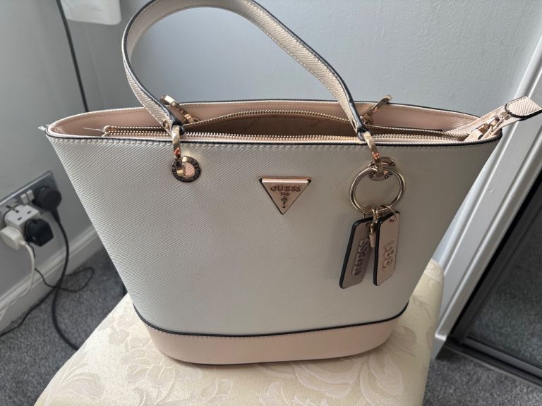 Lovely Guess Handbag – Beige Faux Leather, Good Condition