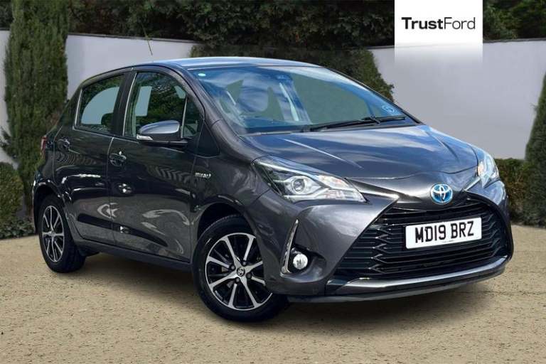 2019 Toyota Yaris 1.5 Hybrid Icon Tech 5dr CVT SATNAV, REAR CAMERA, LOW RUNNING COSTS, LANE A Hat...