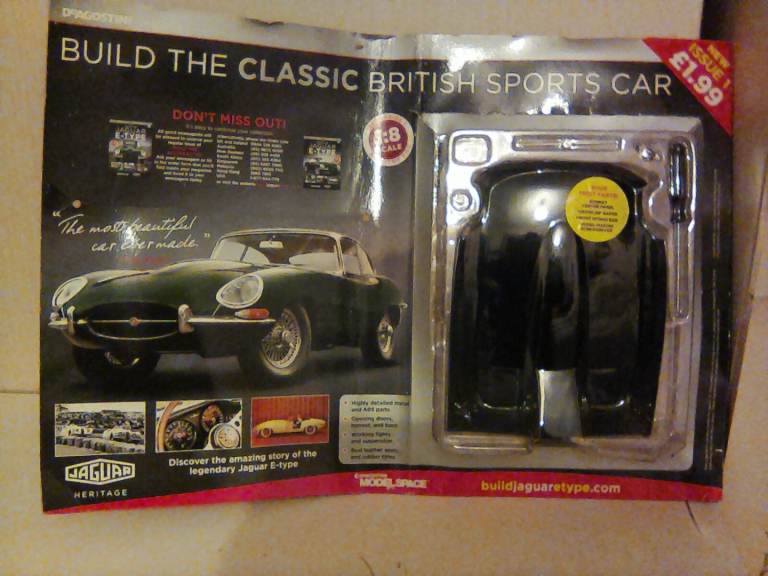 DeAGOSTINI Build the classic sports car, issue 1, the Bonnet, E - Type Jaguar,