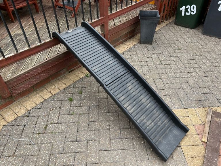 Heavy duty car access ramp