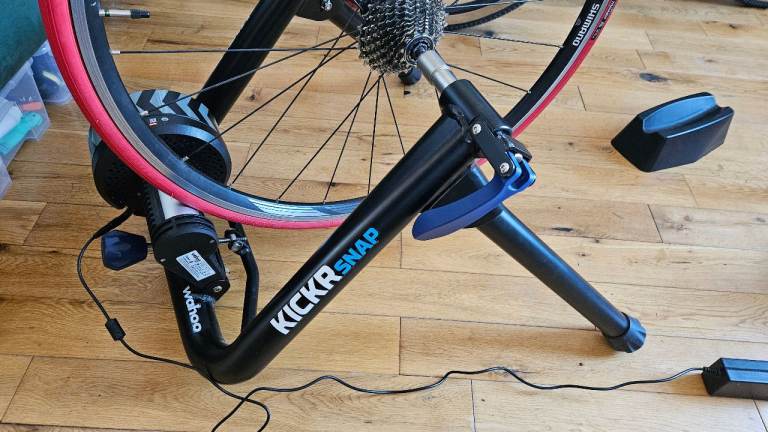 Wahoo KICKR SNAP Smart Turbo Trainer - with NEW electronics, roller, flywheel