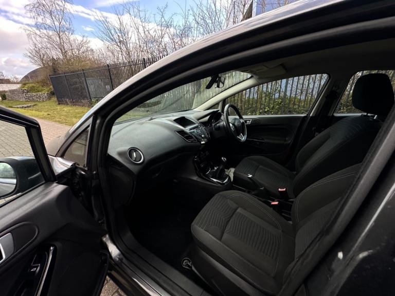 2016 Ford Fiesta 1.0T EcoBoost Zetec Euro 6 (s/s) 5dr HATCHBACK Petrol Manual