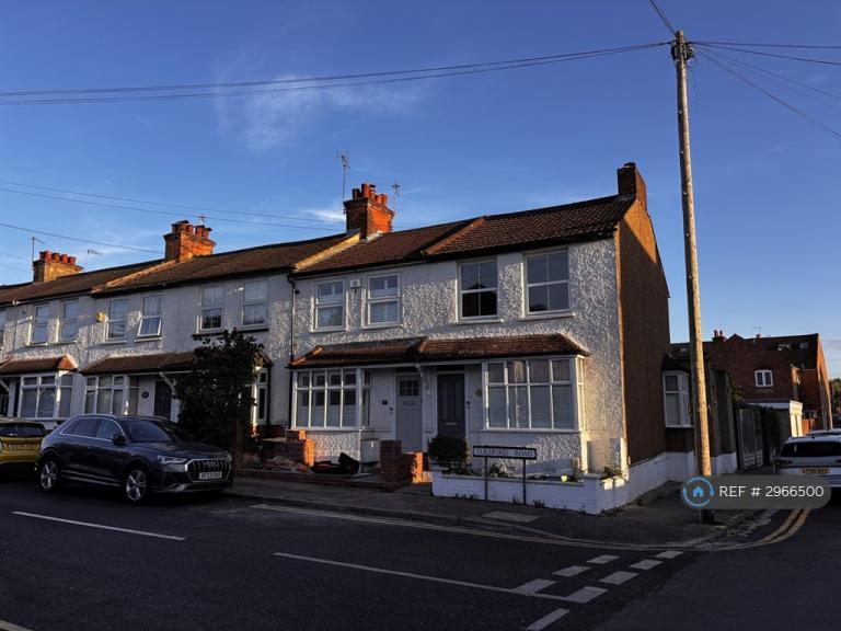 3 bedroom house in Guildford Road, St Albans, AL1 (3 bed) (#2966500)