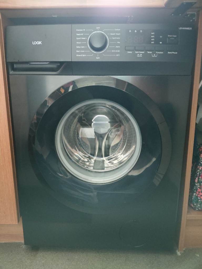Logik black 9kg washing machine