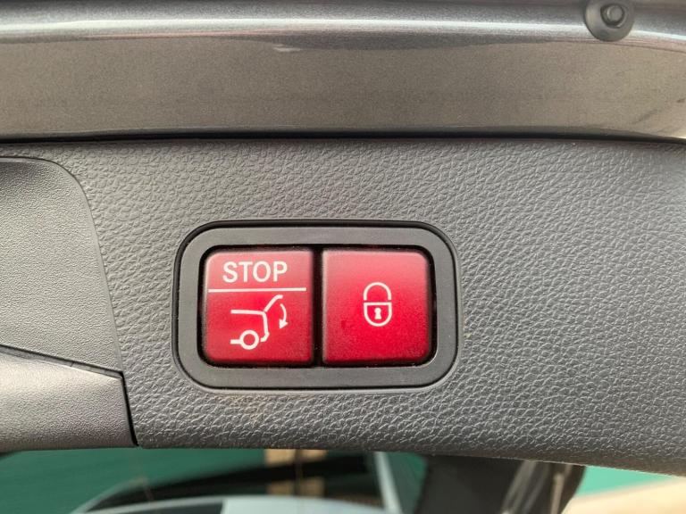 2017 Mercedes-Benz C Class 2.1 C220d AMG Line (Premium Plus) G-Tronic+ Euro 6 (s/s) 5dr ESTATE Di...