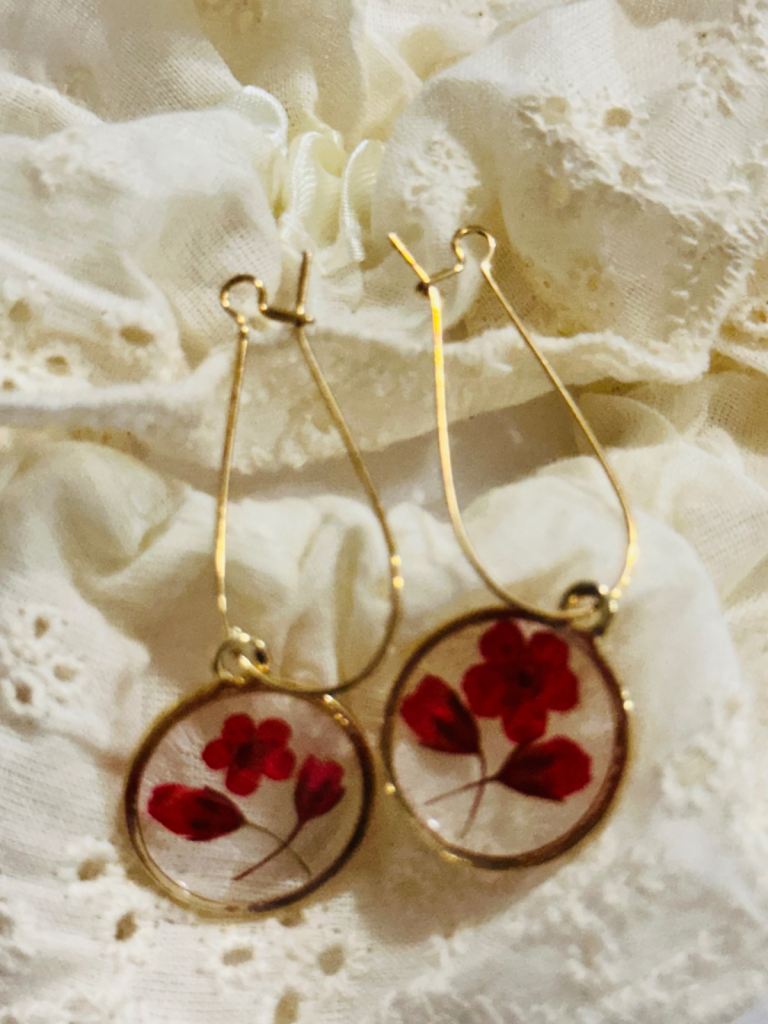Lovely Gold-Tone Drop Earrings with Pressed Red Flowers